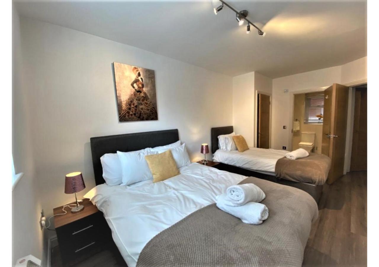 24-7 Secured City Centre Apartments With Free Underground Parking And Wifi Birmingham Exterior foto