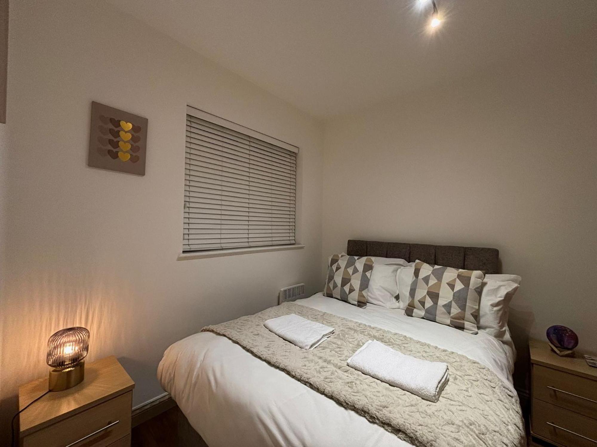 24-7 Secured City Centre Apartments With Free Underground Parking And Wifi Birmingham Exterior foto