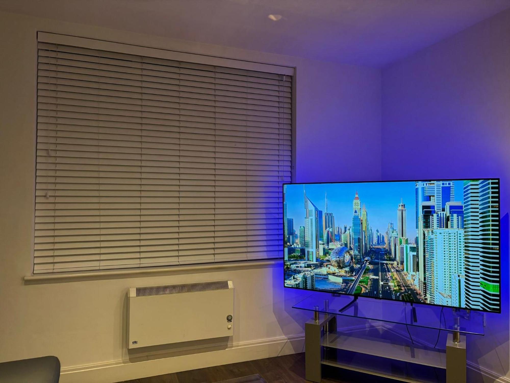 24-7 Secured City Centre Apartments With Free Underground Parking And Wifi Birmingham Exterior foto