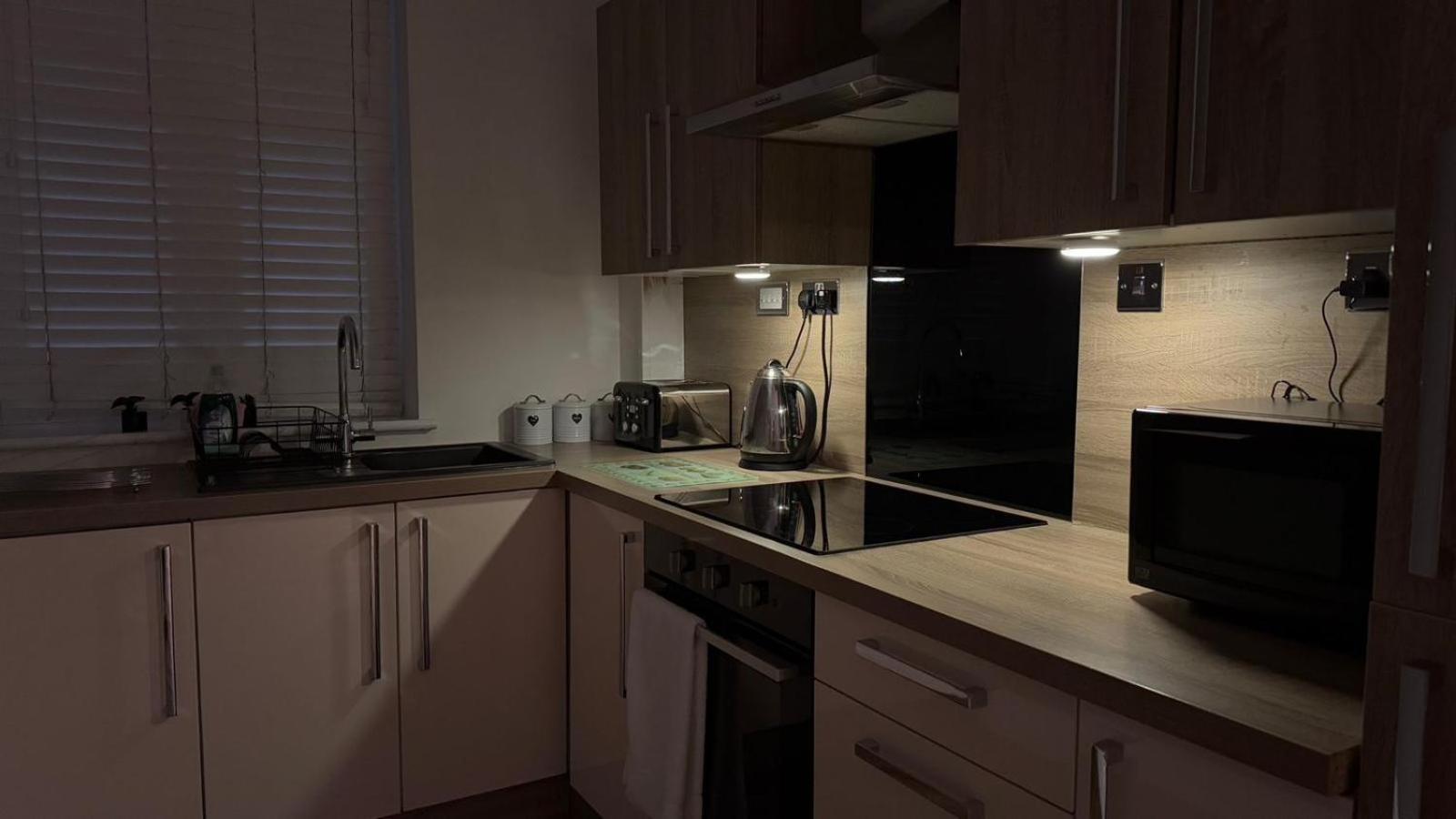 24-7 Secured City Centre Apartments With Free Underground Parking And Wifi Birmingham Exterior foto