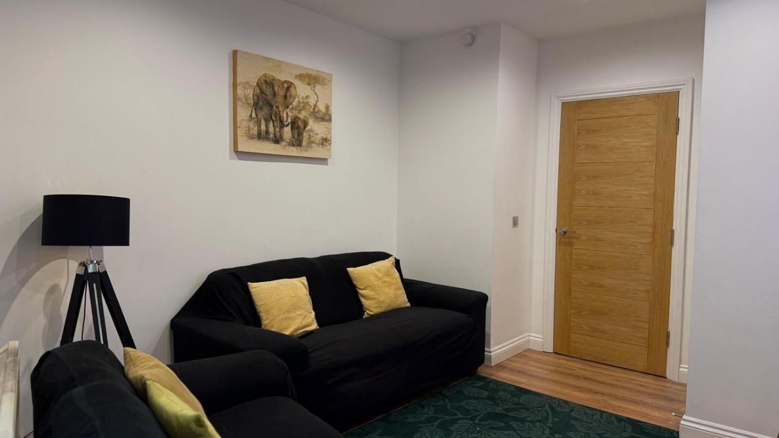 24-7 Secured City Centre Apartments With Free Underground Parking And Wifi Birmingham Exterior foto
